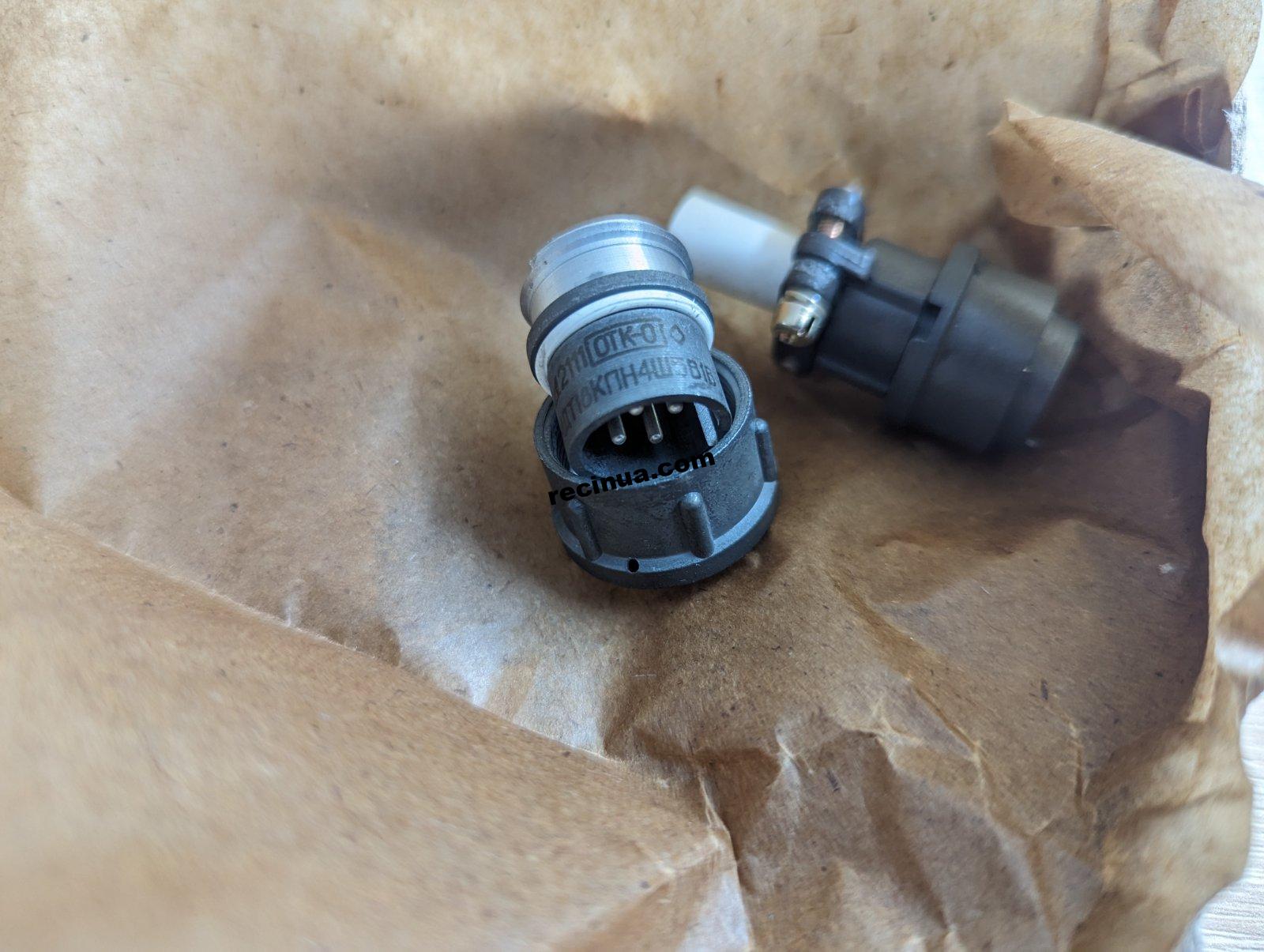 2RMD18KPN4SH5V1 OR 2RMDT18KPN4SH5V1V