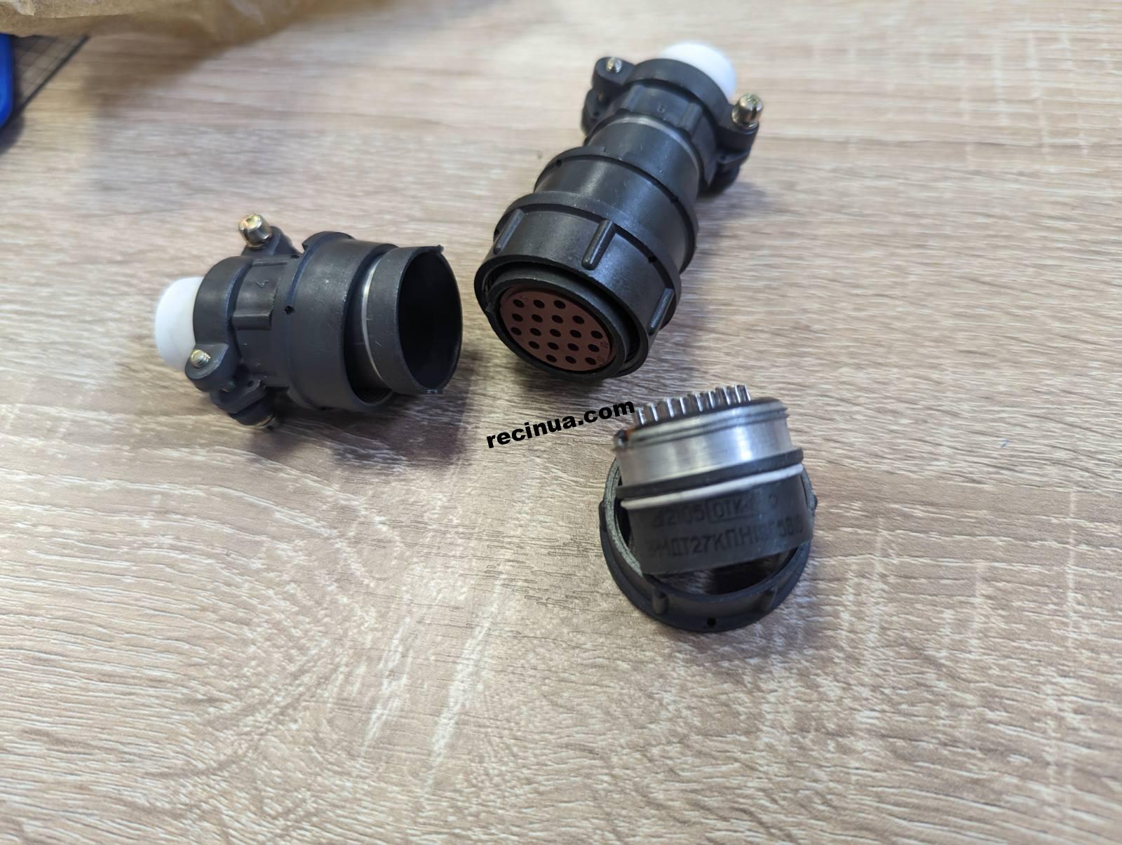2RMD27KPN19G5V1 OR 2RMDT27KPN19G5V1V