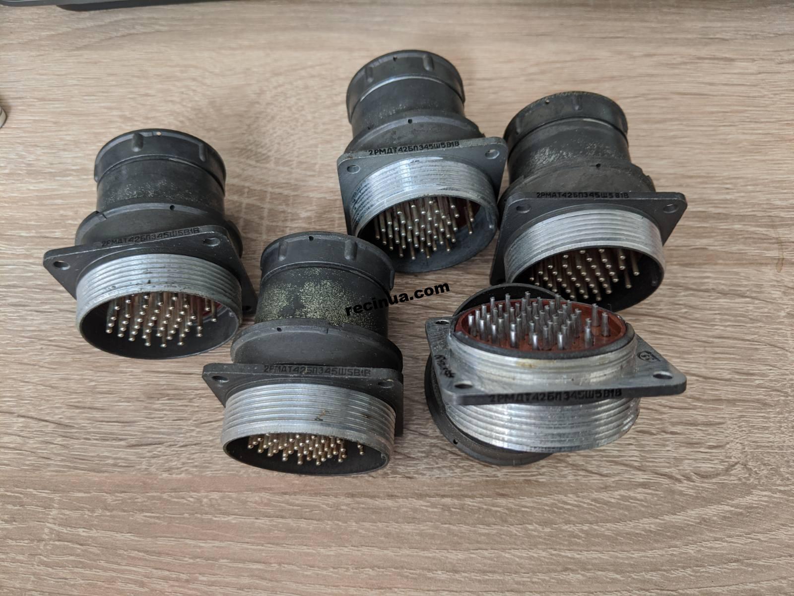 2RMT39KPE45G2V1V