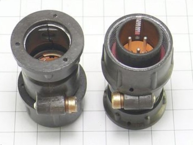 SHR20P3EG6 CABLE PLUG