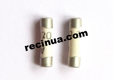 Fuse VP1-1 (2.0A) with acceptance 5